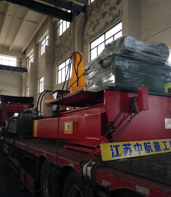 裝車現(xiàn)場(chǎng) 裝車現(xiàn)場(chǎng)